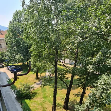 Globe Apartamento *